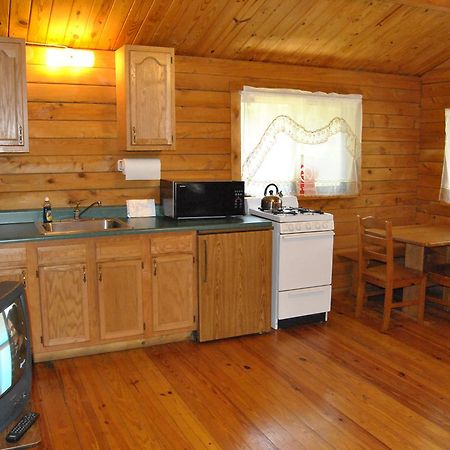 Robin Hill Camping Resort One-Bedroom Cottage 8 Lenhartsville Exterior photo