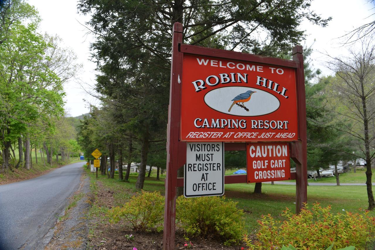 Robin Hill Camping Resort One-Bedroom Cottage 8 Lenhartsville Exterior photo